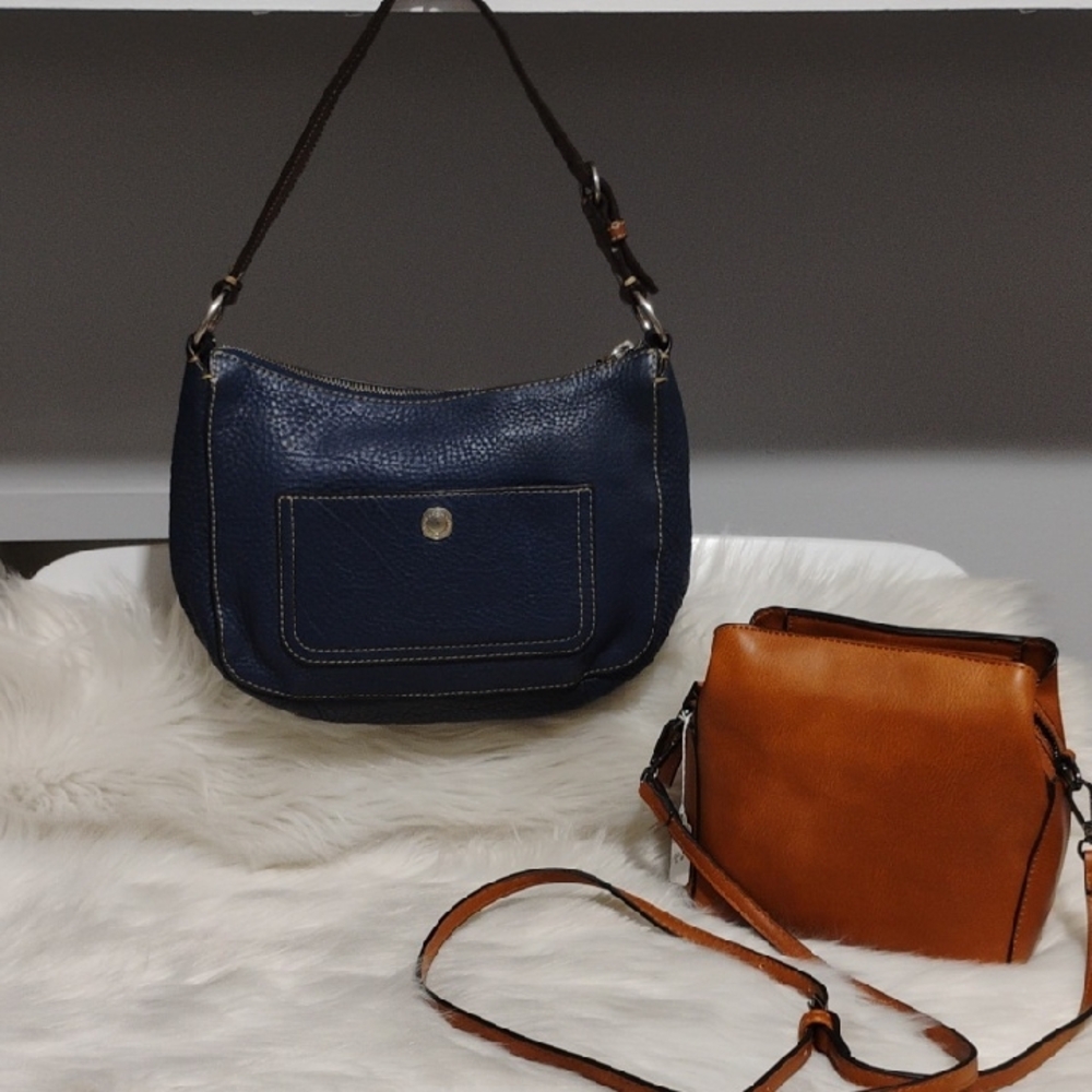SALE! Coach Chelsea Small Navy/Brown Leather Shoulder Bag W Free Gift Bag